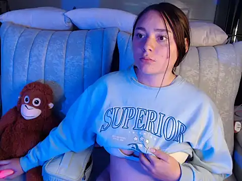 Madiison Keller online show from July 12, 2:45 am