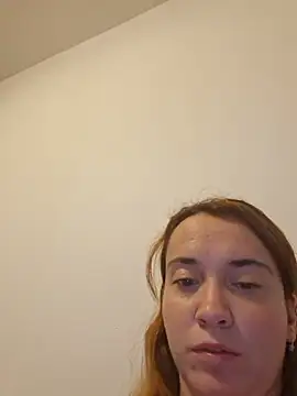 KociciZena01 online show from August 4, 7:53 pm