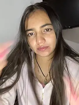 Julia valentina online show from July 17, 4:50 am