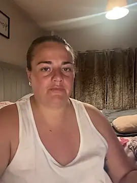 Bustygem  online show from July 30, 10:32 pm