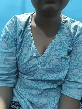 sexy-pari8 online show from June 18, 2:11 pm