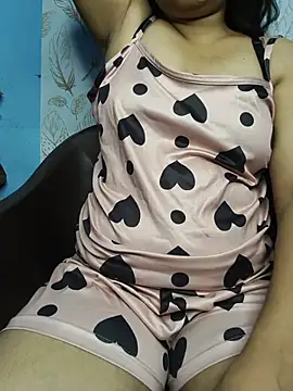 sexy-pari8 online show from July 4, 5:31 pm