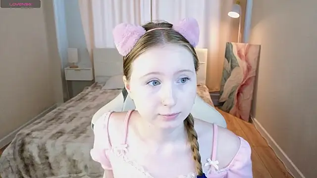 LiliTiny online show from June 25, 2:44 am