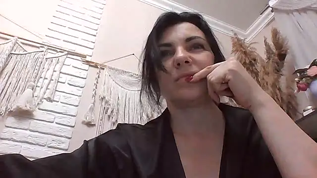 Camilynbi online show from July 14, 6:01 pm