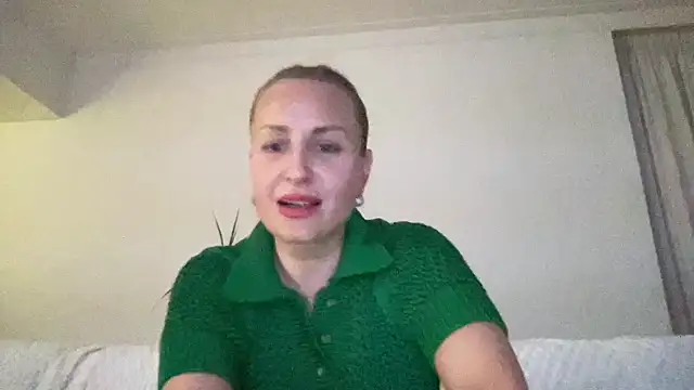 Delissaxx online show from June 30, 9:25 pm
