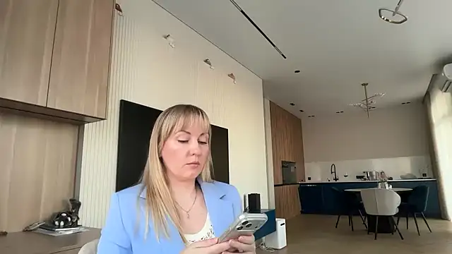 Dorielle online show from June 30, 2:38 pm