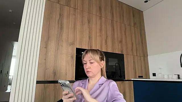 Dorielle online show from June 29, 2:17 pm