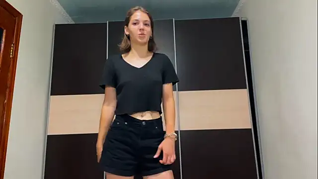 CheryleSynnott online show from June 26, 10:38 am