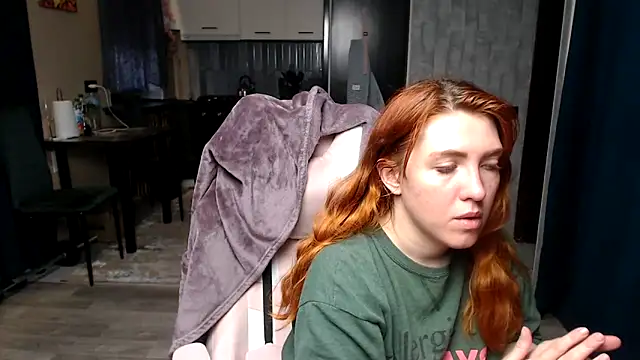 Reginasmilee online show from April 15, 5:08 am