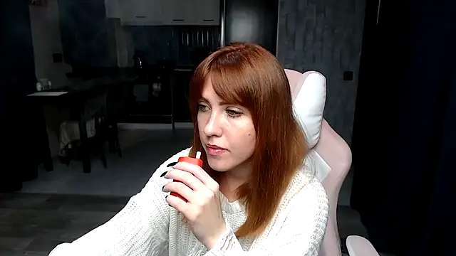 Reginasmilee online show from October 4, 5:13 am