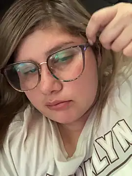 violettcelestt online show from July 26, 3:42 pm