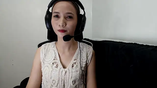 IvoryMadeiros online show from June 27, 7:31 am