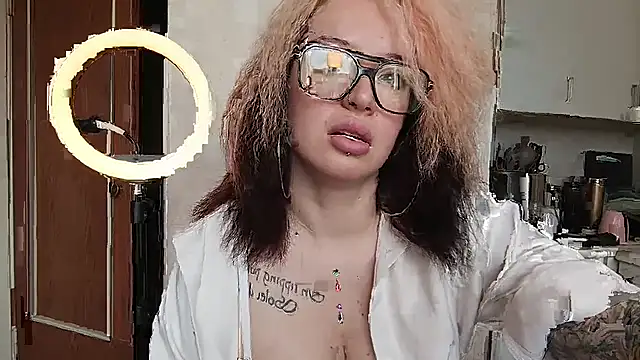 ElianaFox  online show from July 20, 10:39 am