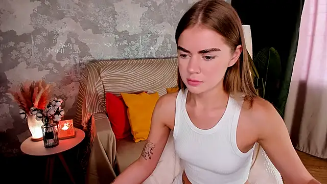 bubbleslina online show from July 3, 8:42 am