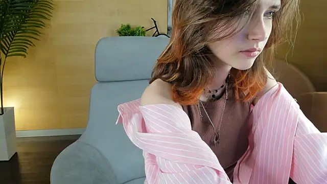 NidaSween online show from June 30, 10:26 am