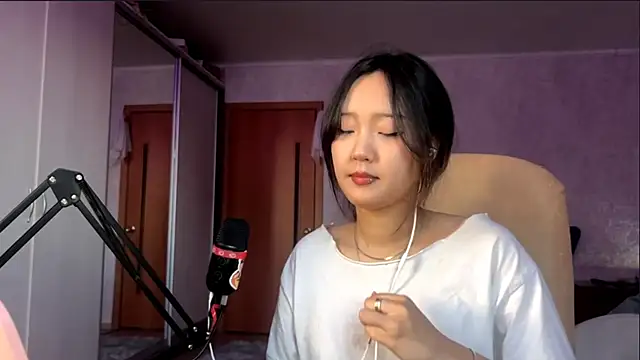 AdaJoaans online show from July 1, 3:44 pm