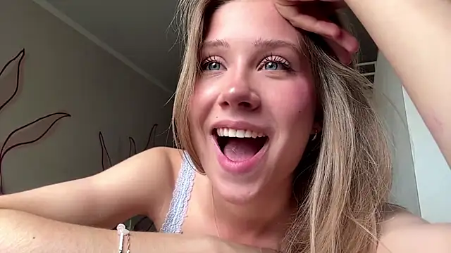 FelicaTunson online show from July 8, 7:32 am