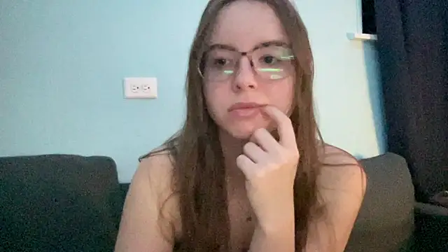 notsydneysweeney online show from July 2, 3:06 am