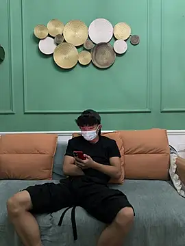 Mrwang66666 online show from July 13, 1:23 pm