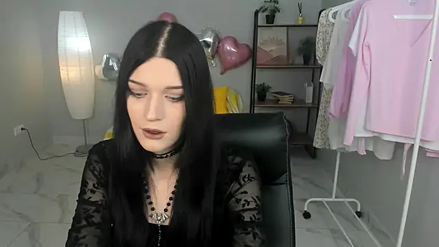 Emily  Wood online show from July 24, 9:40 am