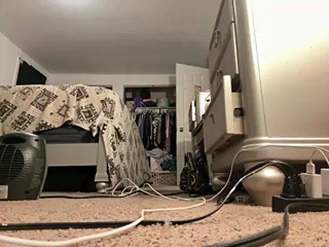 sweetpussypleaaured online show from August 3, 10:43 am