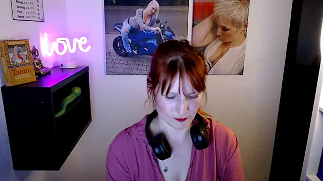 GileraBabe online show from July 21, 6:52 pm