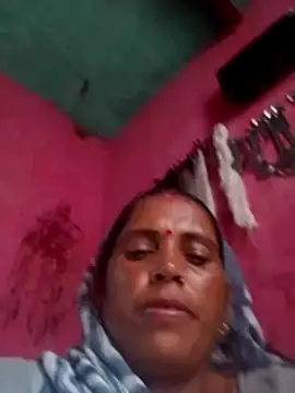 Rakhihot35 online show from July 15, 11:15 am