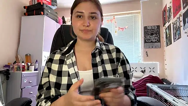 AteGlass online show from July 11, 12:16 pm