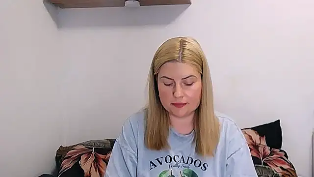 alisenties online show from July 15, 2:22 pm