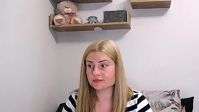alisenties online show from July 12, 3:13 pm
