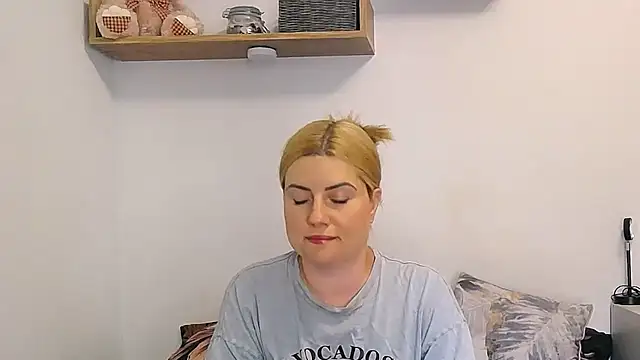 alisenties online show from June 29, 2:39 pm