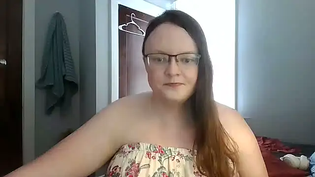 sylviexxxfun2 online show from July 16, 5:39 pm