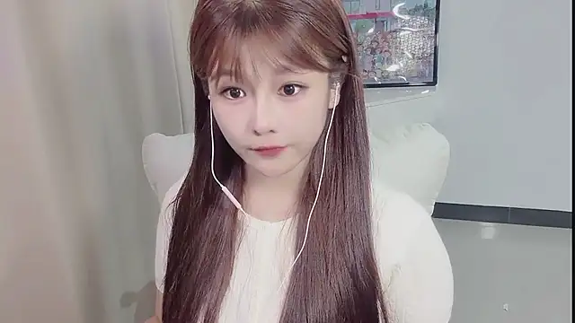 Liz888 online show from July 29, 1:33 pm