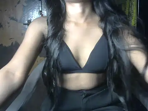 missruhihot online show from July 17, 7:17 pm