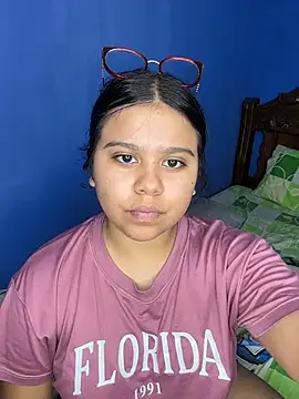 queen valki online show from July 30, 9:15 pm
