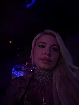 thehappyblond3 online show from July 19, 3:09 am