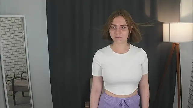 MikkiMazzillo online show from July 25, 3:13 am