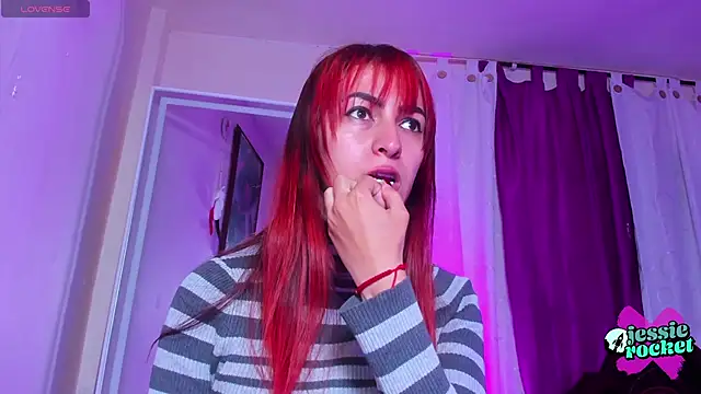 jessierocketx online show from October 17, 1:25 pm