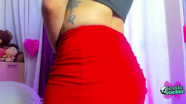 jessierocketx online show from March 25, 2:28 am