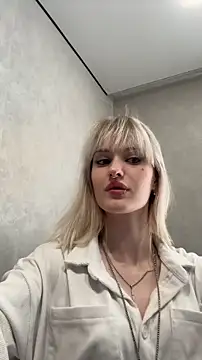 LezzyCrown online show from July 31, 12:06 pm