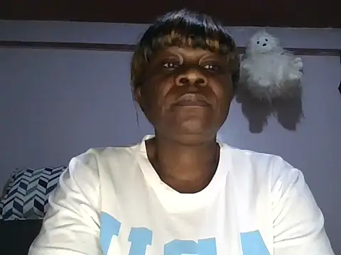 maggy0710 online show from August 4, 10:16 pm