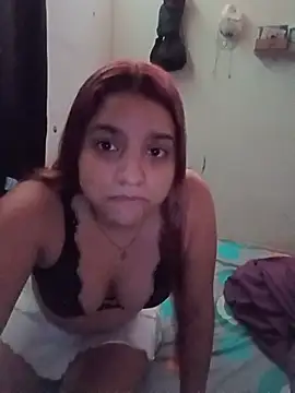kellylopez245 online show from July 31, 3:40 am