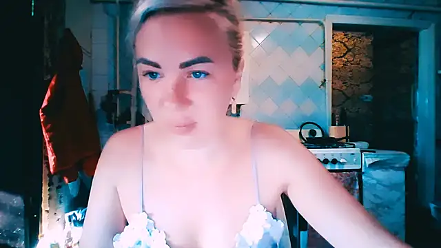 LilaCandy6 online show from August 7, 4:41 am