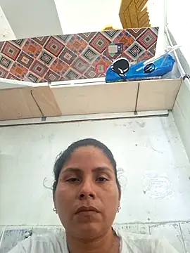 MechePretty online show from August 4, 5:19 pm