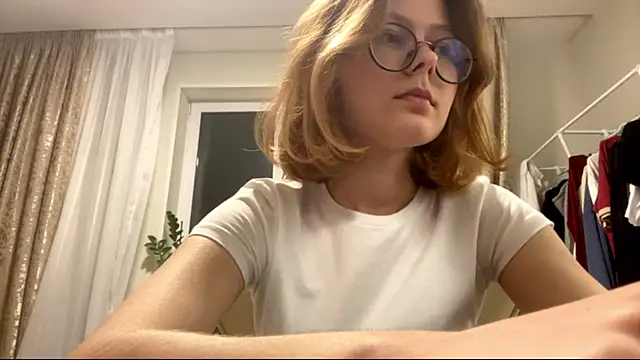 ViennaKiss online show from August 9, 11:25 am