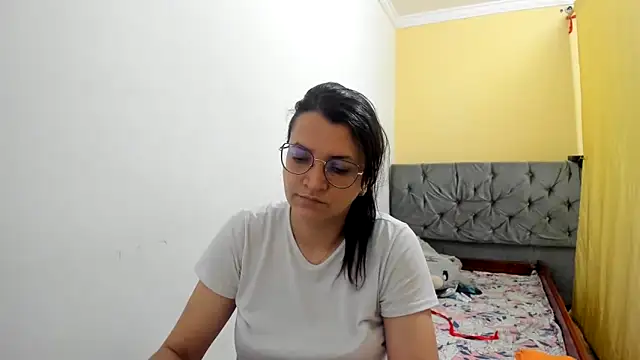 MARILYN GARCIA online show from September 27, 10:50 pm