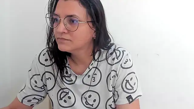 MARILYN GARCIA online show from September 10, 3:56 pm