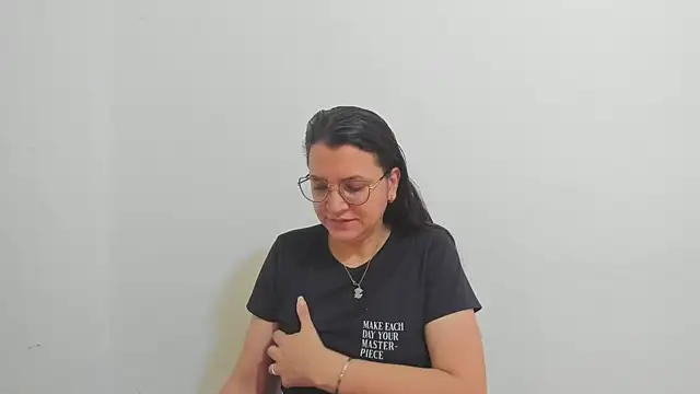 MARILYN GARCIA online show from October 2, 2:44 pm