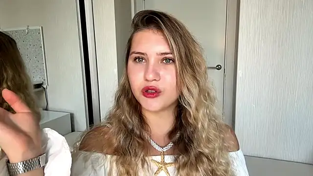 LidaCoello online show from August 5, 12:44 pm