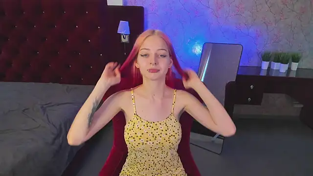 lia coy online show from August 5, 2:23 pm